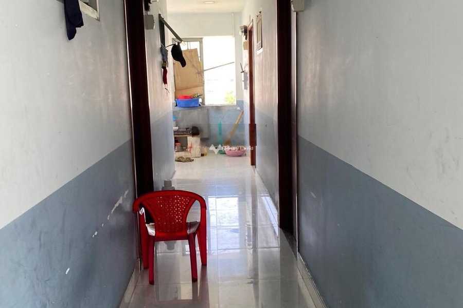 Tổng diện tích là 12m2 cho thuê phòng trọ vị trí nằm trên Quận 8, Hồ Chí Minh, trong căn này thì có 1 phòng ngủ, 1 WC bãi đậu xe rộng-01