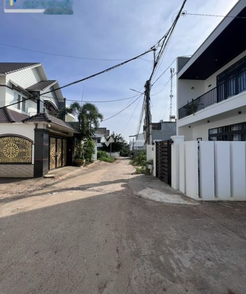 Bán nhà vị trí đẹp tại Buôn Ma Thuột, Đắk Lắk giá bán cực kì tốt 2.17 tỷ diện tích gồm 105m2 căn nhà bao gồm 1 phòng ngủ-01