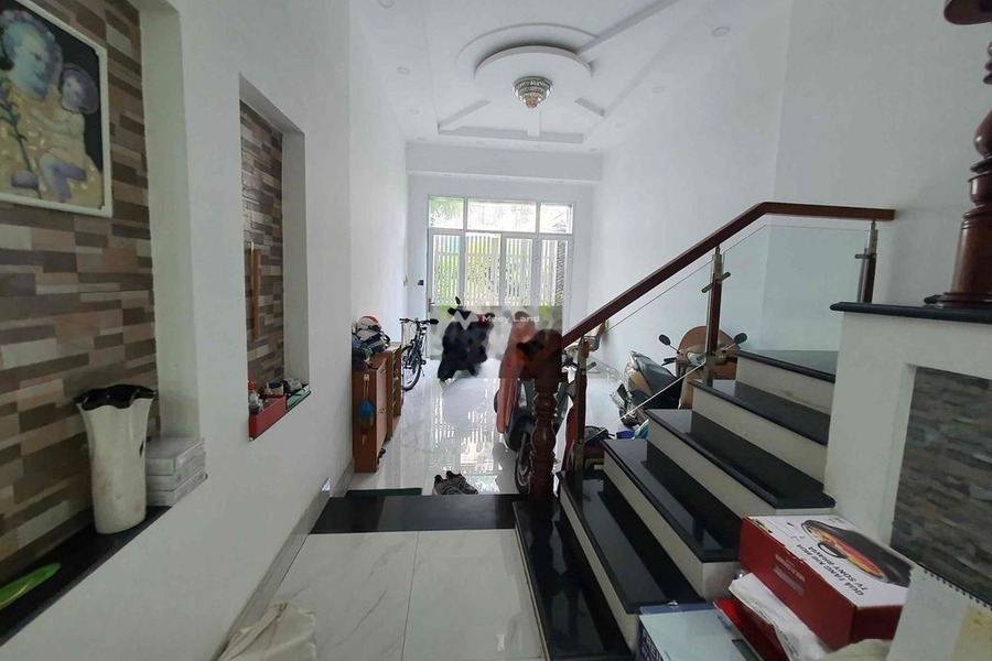 Cho thuê nhà ở có một diện tích là 100m2 giá thuê hạt dẻ từ 28 triệu/tháng vị trí đẹp ngay Quận 7, Hồ Chí Minh-01
