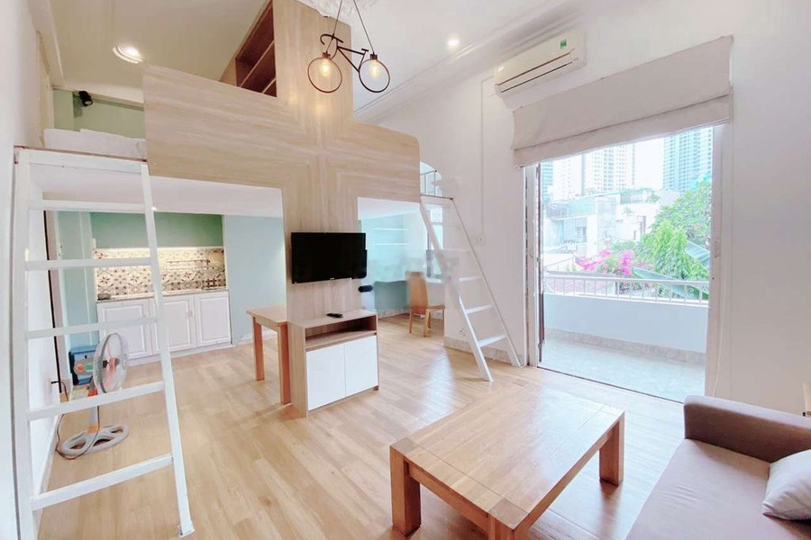 Duplex 2PN, 40m2, ban công, full nội thất ngay sát Landmark81 -01