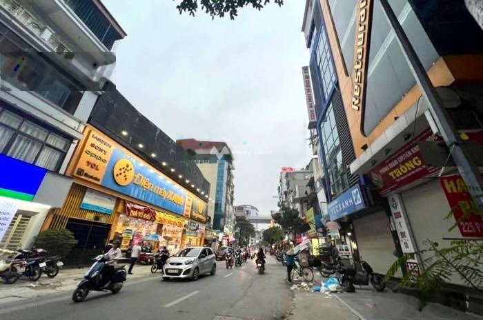 Bán nhà vị trí mặt tiền nằm ở Phố Vọng, Thanh Xuân giá bán cực mềm từ 27.5 tỷ có diện tích rộng 81m2