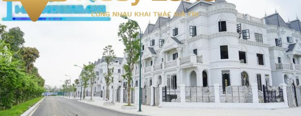 Cần gấp bán biệt thự Phía trong Phú Thượng, Tây Hồ giá mua liền 230 triệu có dt quy ước 150 m2, trong nhà này thì có 4 phòng ngủ cảm ơn đã xem tin.-03