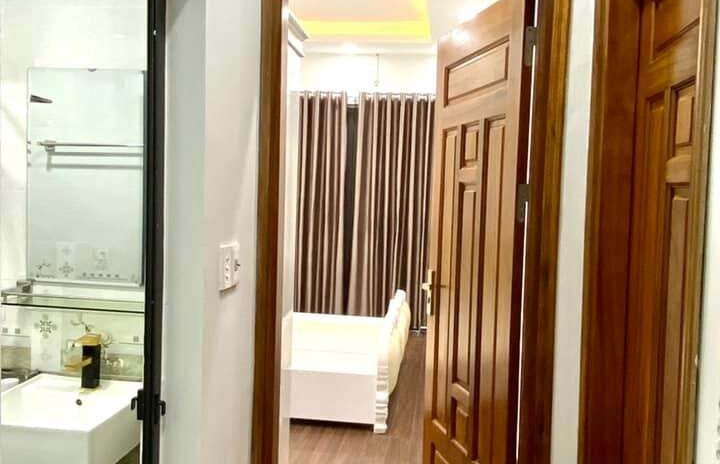 Cho thuê chung cư có diện tích 50,2m2 đường Bến Vân Đồn, Hồ Chí Minh, giá 11,5 triệu/tháng