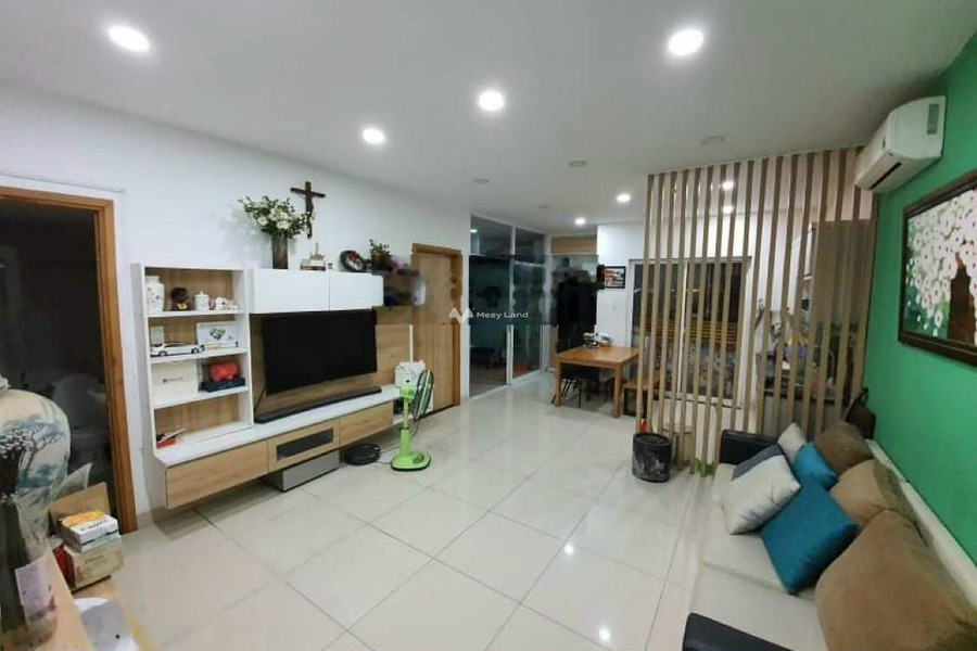 Chung cư 2 PN, bán căn hộ vị trí đẹp nằm ngay Tân Thới Nhất, Hồ Chí Minh, ngôi căn hộ bao gồm có 2 phòng ngủ, 2 WC liên hệ liền-01